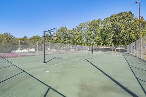 < 1 Mi to Lake Catherine: Home in Gated Community!