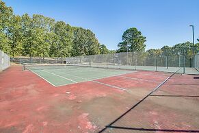 < 1 Mi to Lake Catherine: Home in Gated Community!