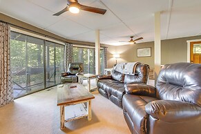 Blue Ridge Pkwy View & Deck: Brevard Home!