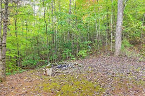 7 Mi to Franklin: Peaceful Home w/ Deck & Yard!