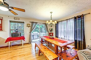 7 Mi to Franklin: Peaceful Home w/ Deck & Yard!