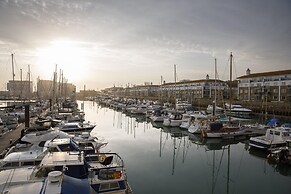 On the Water 5 With Free Parking By My Getaways