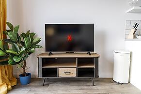 On the Water 5 With Free Parking By My Getaways