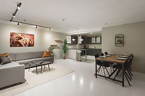 Arctic Homes - Downtown Penthouse