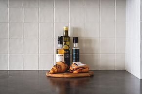 Arctic Homes - Downtown Penthouse