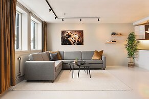 Arctic Homes - Downtown Penthouse