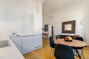 Charming Apartments Near City Centre