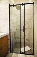 Charming Apartments Near City Centre