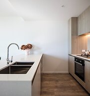 Kangaroo Point Apartments by Urban Rest