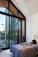 Kangaroo Point Apartments by Urban Rest