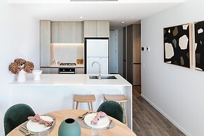 Kangaroo Point Apartments by Urban Rest