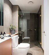 Kangaroo Point Apartments by Urban Rest