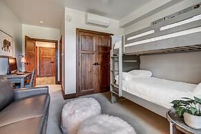 Remodeled 3br Condo In Bachelor Gulch - Ski In/out 3 Bedroom Condo