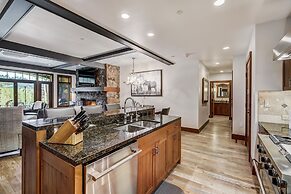 Remodeled 3br Condo In Bachelor Gulch - Ski In/out 3 Bedroom Condo