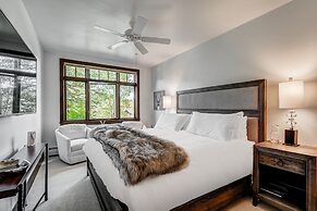 Remodeled 3br Condo In Bachelor Gulch - Ski In/out 3 Bedroom Condo