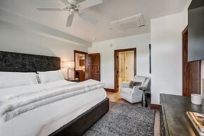 Remodeled 3br Condo In Bachelor Gulch - Ski In/out 3 Bedroom Condo