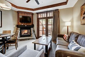 Luxury 1 Bedroom Condo with Slopeside View 1 Condo