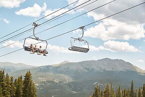 Luxury 1 Bedroom Condo with Slopeside View 1 Condo