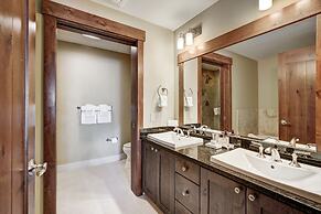 Luxury 1 Bedroom Condo with Slopeside View 1 Condo