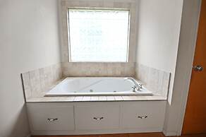 Kermit's Place 3 Bedroom Home