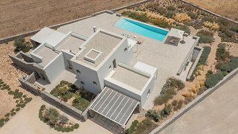 Luxurious Villa Ioli Paros