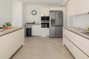 Luxurious Villa Ioli Paros