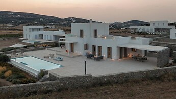 Luxurious Villa Ioli Paros