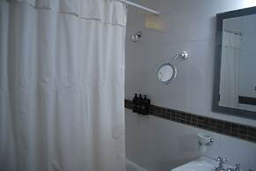 Cosmo Mendoza Suites