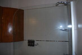 Cosmo Mendoza Suites