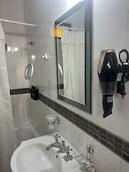 Cosmo Mendoza Suites