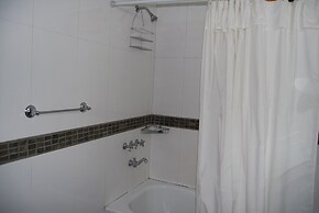 Cosmo Mendoza Suites