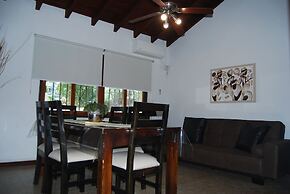 Cosmo Mendoza Suites