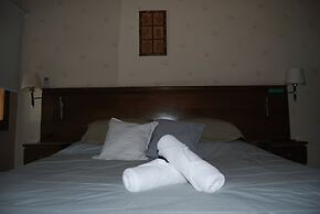 Cosmo Mendoza Suites