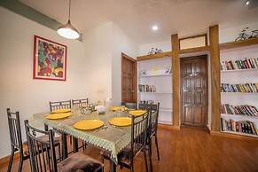 Chalet In Tea Gardens