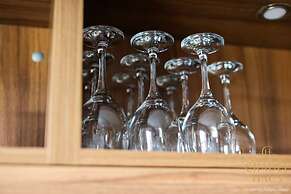 Fair Rigg by Cradel Haus