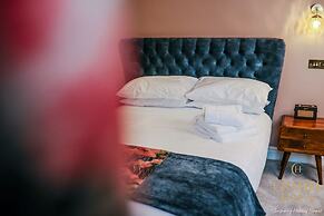 Fair Rigg by Cradel Haus