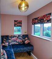 Fair Rigg by Cradel Haus