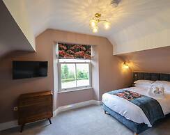 Fair Rigg by Cradel Haus