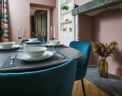 Fair Rigg by Cradel Haus