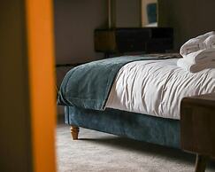 Fair Rigg by Cradel Haus