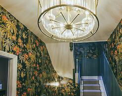 Fair Rigg by Cradel Haus