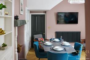 Fair Rigg by Cradel Haus