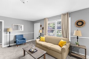 Beds on Broadmoor Two Units