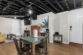 Beds on Broadmoor Two Units