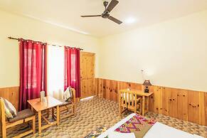 Tirthan River Echoes