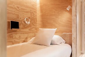 Colo Colo. The Smart Hostel Valencia