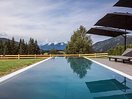 Nice Apartment With Infinity Pool