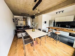 RentUp-En corazón de Palermo con balcon