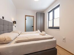 Penthouse With Nice Terrace