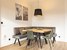 Penthouse With Nice Terrace